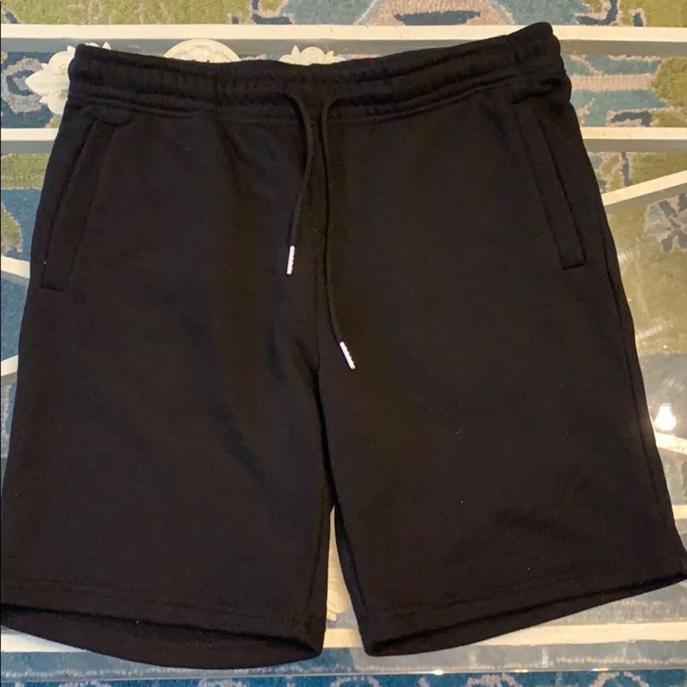 Forever 21 men’s black shorts